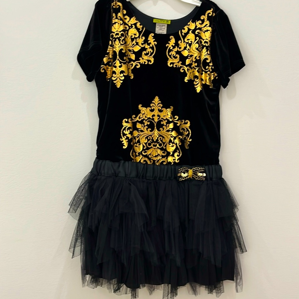 Little Mass Gold and Black Ruffled Embellished Cocktail Dress